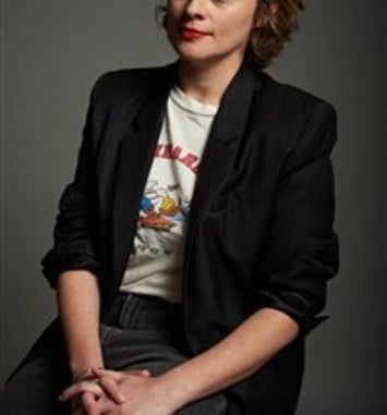 Lucie Carbone dans Un nouveau spectacle qui part en prod