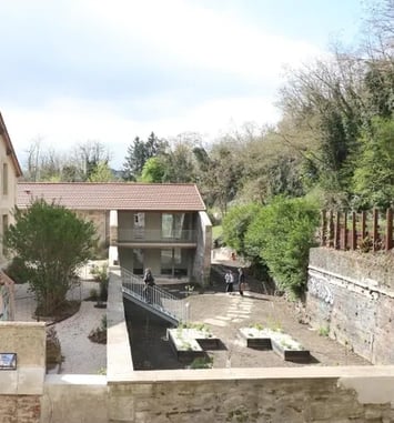 L'Éco-Hameau de Couriot : renaissance d'un patrimoine industriel