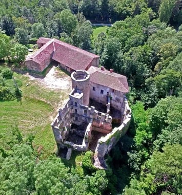 A la découverte d'un château bien caché