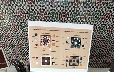 Atelier d'éveil artistique : Coloriages de motifs traditionnels et Puzzles de Zellige