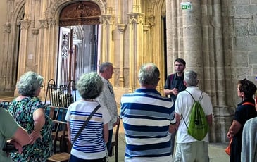 La collégiale se visite en deux temps