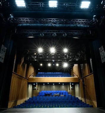 Le chantier est terminé, le Théâtre renaît, les émotions aussi