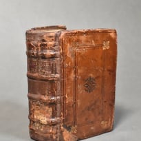 Sauvegarder des documents anciens : raviver, résister, réimaginer