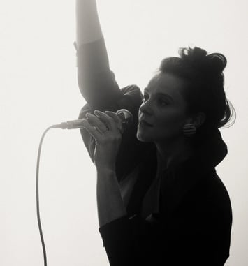 Noëmi Waysfeld chante Barbara