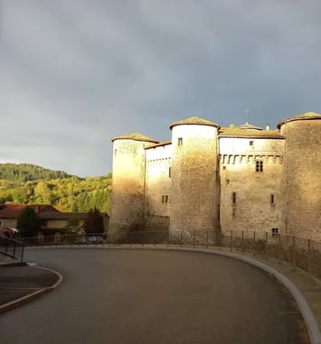 Découverte du château de Chalmazel