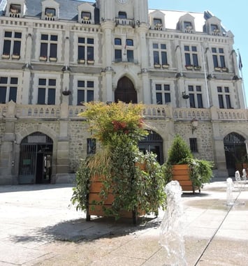 Visite de la mairie de Saint-Galmier.