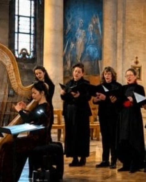 Sinfonietta, chœur de femmes & harpe